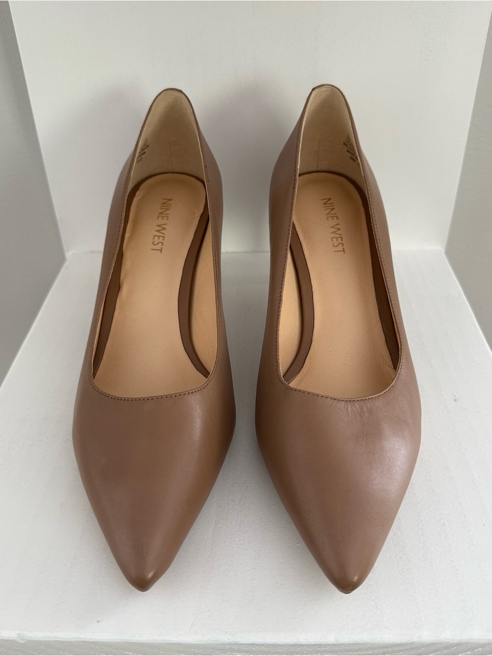 NEW- Nine West Women's Pointed Toe Brown Leather Pumps